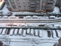 Kar Yağışı Bursa'da Hayatı Olumsuz Etkiliyor