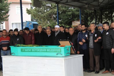 Kazada Ölen İş Adamı Toprağa Verildi