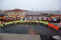 KAR KÜREME ARACI - Küçükçekmece Kışa Hazır