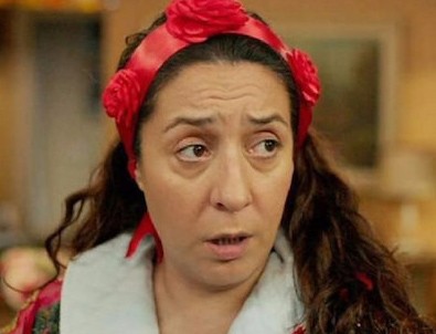 Binnur Kaya sevenlerini üzdü