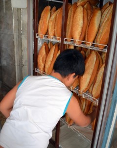 Didim'de Ekmek 25 Kuruş Zamlandı