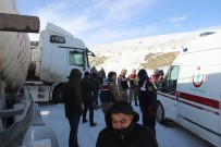 GÜZELYAYLA - Erzurum'da 10 Aracın Karıştığı Zincirleme Trafik Kazası Açıklaması 1 Ölü