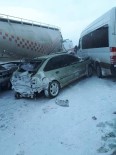 Erzurum'da 20 Araç Birbirine Girdi Açıklaması 1 Ölü, Çok Sayıda Yaralı Var Haberi