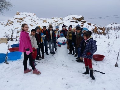 İzci Öğrenciler Karda Kamp Yaptı