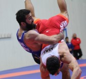 SÜLEYMAN DEMİR - Türkiye Grekoromen Güreş Şampiyonası'nda İlk Gün Sona Erdi