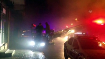 Ümraniye'de İki Katlı Bir Evde Yangın Çıktı
