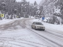 Akseki'de Kar Yağışı