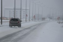 ELMALıK - Bolu Dağı'nda Kar Yağışı Devam Ediyor