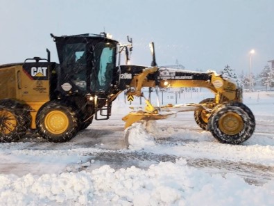 Seydişehir'de Kar Temizleme Çalışmaları Başladı