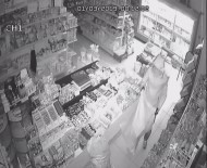 DİYARBAKIR EMNİYET MÜDÜRLÜĞÜ - Sisli Havada Girdikleri İş Yerini Soydular