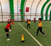 FUTBOL OKULU - Balıkesir'de  Göztepe Futbol Okulu Açıldı