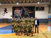 VOLEYBOL TAKIMI - Mersin Barosu Basketbol Takımında Kupa Sevinci