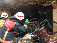 GECEKONDU - (ÖZEL) Yangından Çöp Ev Çıktı