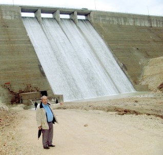 Sağanak Yağışlar Ardıl Barajını Taşırdı
