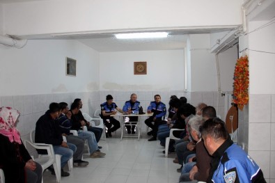 Toplum Destekli Polislik Şube Müdürlüğü Bina Görevlilerini Bilgilendirdi