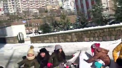 Yozgat'ta Çocuklar Karın Keyfini Kızakla Çıkardı