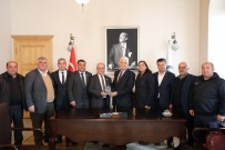 OSMAN GÜRÜN - Muhtarlardan Başkan Gürün'e Teşekkür