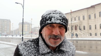 Sivas'ta Yoğun Kar Yağışı