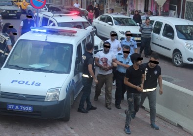 Yaşlı Adamı Gasp Eden 5 Kişi, 40 Yıl Hapis Cezasına Çarptırıldı