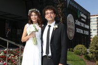 LİSANS MEZUNU - Çankaya Evlendirme Dairesinde Evlenen 5 Bin Çiftten Sadece 1'İ Gazeteci