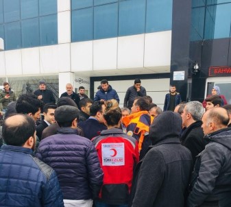 Elazığ'da Ulaşıma Kapanan Bingöl Ve Diyarbakır Yolu Açıldı