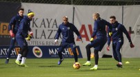 Fenerbahçe Günü Çift İdmanla Tamamladı