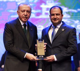 GAÜN'ün Onur Ödülü Cumhurbaşkanı Erdoğan'dan