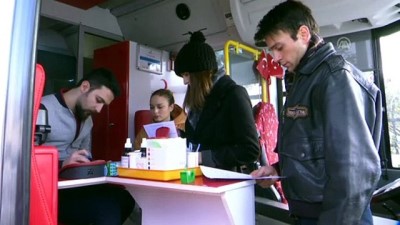 Kadıköy'de Lösemi Hastası Minik Öykü İçin Kampanya