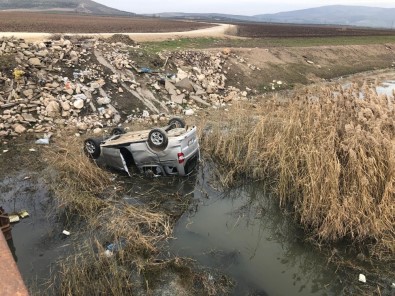 Kayıp Zabıta Memuru Dereye Devrilen Araçta Ölü Bulundu