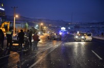 YOLCU MİNİBÜSÜ - Mardin'de Gizli Buzlanma 4 Ayrı Kazaya Neden Oldu