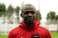 YILDIZ FUTBOLCU - Arouna Kone Açıklaması 'Robinho'nun Gitmesinden Dolayı Üzgünüm'