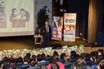 SINGAPUR - Rektör Prof. Sabuncuoğlu'ndan Lise Öğrencilerine Kariyer Semineri