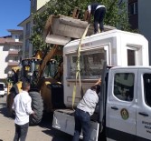 Bingöl'de Kaçak Büfe Kaldırıldı, Metruk Yapı Yıkıldı