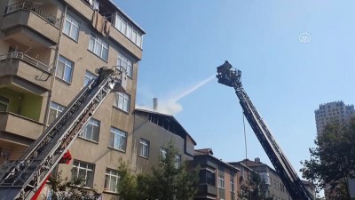 İstanbul'da Çatı Yangını
