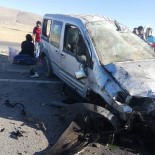 Kamyonetin Takla Attığı Kazadan Yaralı Kurtuldular