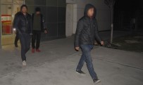 Minibüste 16 Kaçak Göçmen Yakalandı