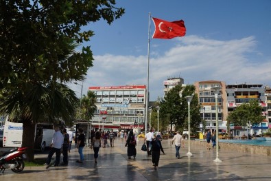 Aydın'da Kamuya Açık Alanlarda Toplantı Ve Yürüyüşler Yasaklandı