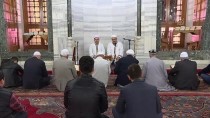 Fatih Camisi'nde Fetih Suresi Okundu