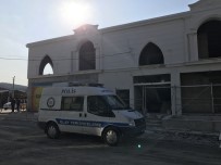 SAKARYA ÜNIVERSITESI - Kavgayı Ayırmak İstedi Bıçaklandı