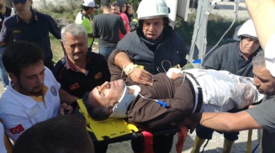Söke'de Turistleri Taşıyan Midibüs Kaza Yaptı Açıklaması 4 Yaralı