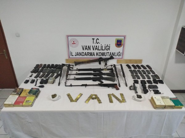 Van'da 8 terörist etkisiz hale getirildi