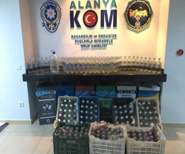 Alanya'da 225 Şişe Sahte İçki Ele Geçirildi