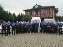 SINIR GÜVENLİĞİ - Düzce'de Zabıta Ve İtfaiye Araçlarına Bayrak Astı