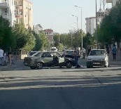 PİRİ REİS - İki Otomobil Çarpıştı Açıklaması 5 Yaralı