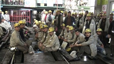 Kömür karası eller Mehmetçik'e dua için açıldı