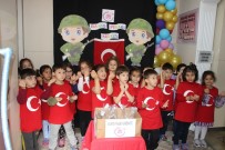 TÜRK BAYRAĞI - Minik Yürekler Operasyon Bölgesindeki Askerler İçin Dua Etti