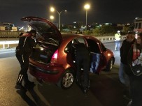 ARAÇ MUAYENESİ - Polis Ekiplerinden 'Yeditepe Huzur' Uygulaması