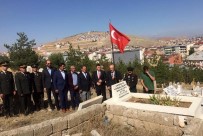 ŞEHİT YAKINLARI - Şehit İhsan Çelik Şehadetinin Yıldönümünde Kabri Başında Anıldı