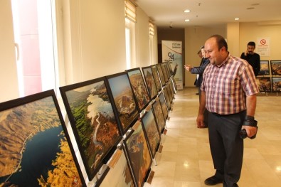 Tosya'da Fotoğraf Sergisi Hazırlıkları Tamamlandı