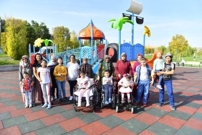 Ankara Büyükşehir Belediyesi  Engelli Oyun Parkı Sayısını Artırıyor